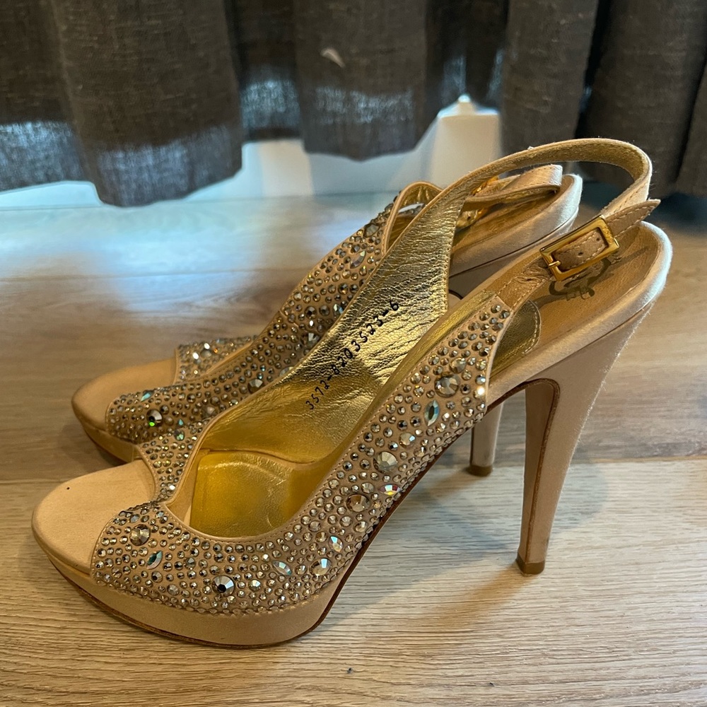 Gina Swarovski Crystal Heels Nude 39